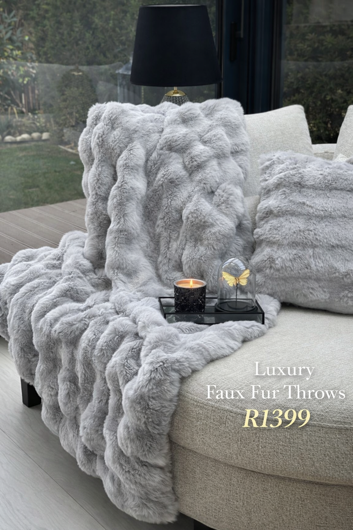 Carducci Faux Fur Luxury XL Blanket