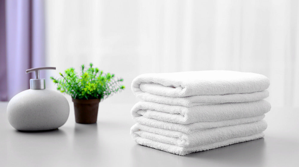 Bundle of 20 White Bath Towels